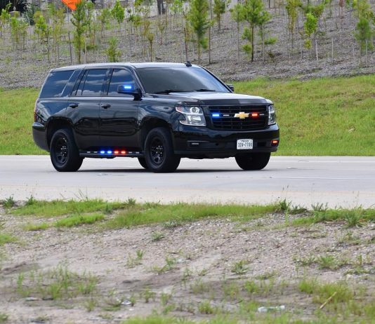 How to Respond When a Federal Agent Wants to Question You unmarked federal agent vehicle