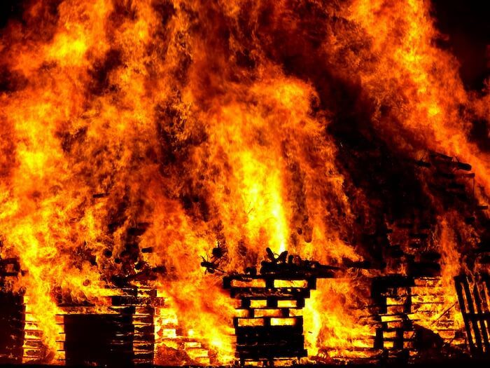 Apartment Fire In Clairemont Mesa Leaves Two Injured Apartment Fire In Clairemont Mesa Leaves Two Injured